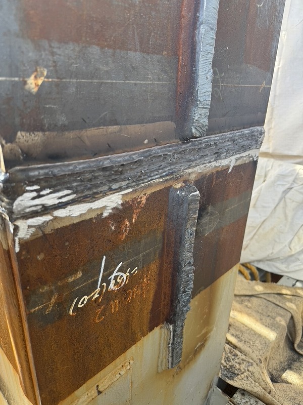 08654E74-D07F-4AE5-B65B-30AFC09740FC_1_105_c